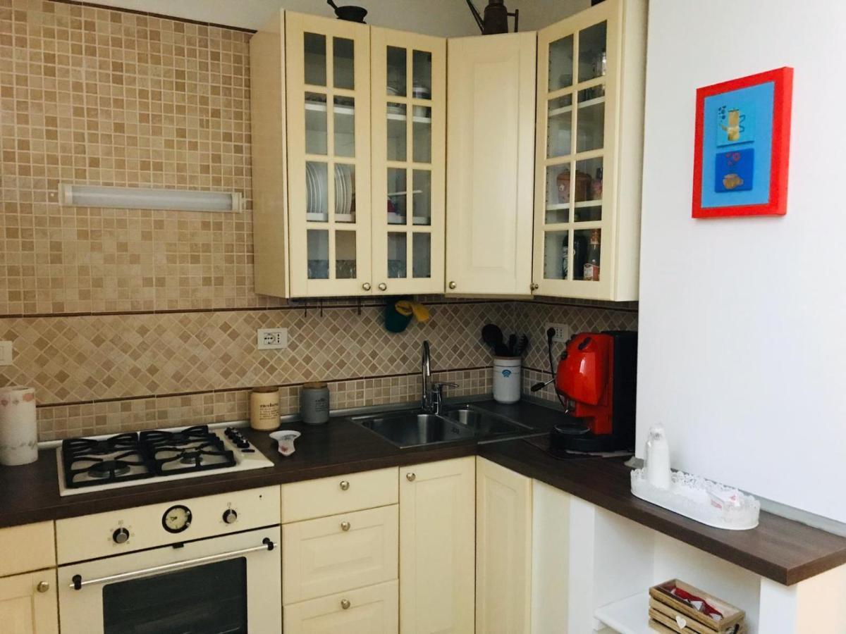 Suite Mari Наполи Екстериор снимка